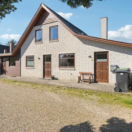 3 Bedroom Awesome In