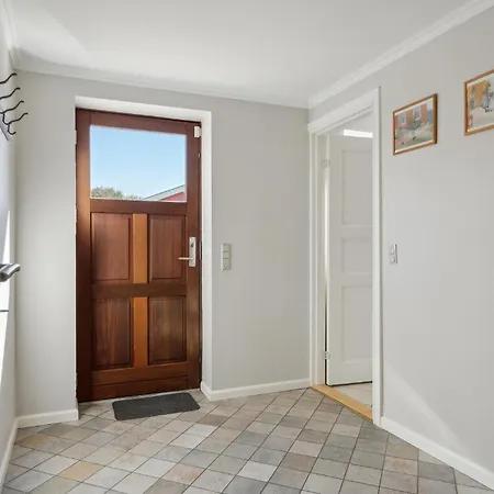 3 Bedroom Awesome In *