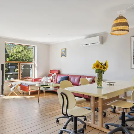 Semesterbostad Beautiful In With Kitchen *