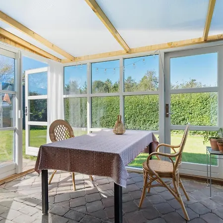 3 Bedroom Awesome In *