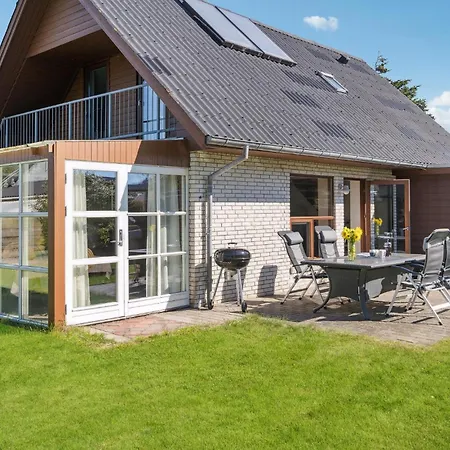 3 Bedroom Awesome In * Norre Nebel