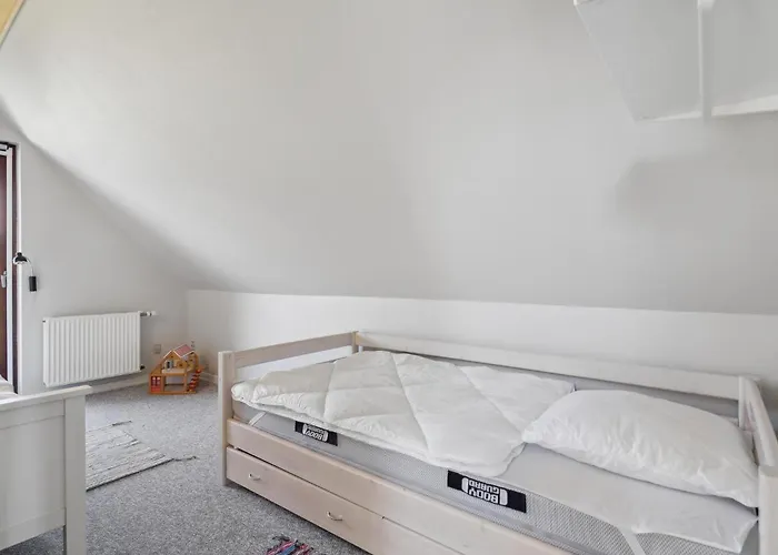 3 Bedroom Awesome In